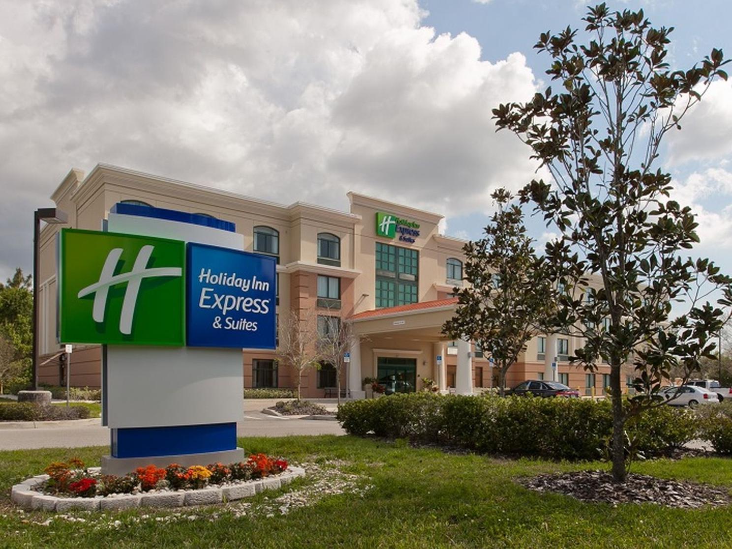 Holiday Inn Express & Suites Bradenton East-Lakewood Ranch By Ihg Exterior foto